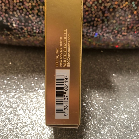 BNIB! BECCA X Chrissy Endless Summer Glow Lip Gloss in Beach Nectar 🐝 - Picture 4 of 8